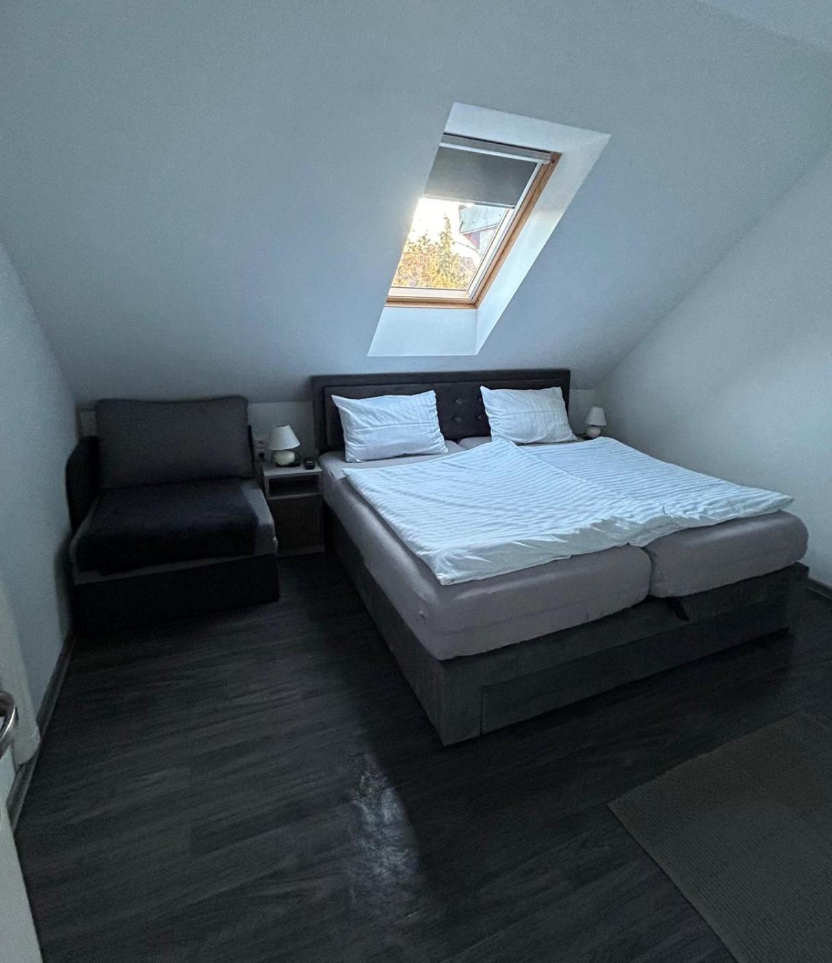 Heni Apartment Buk Ngoại thất bức ảnh
